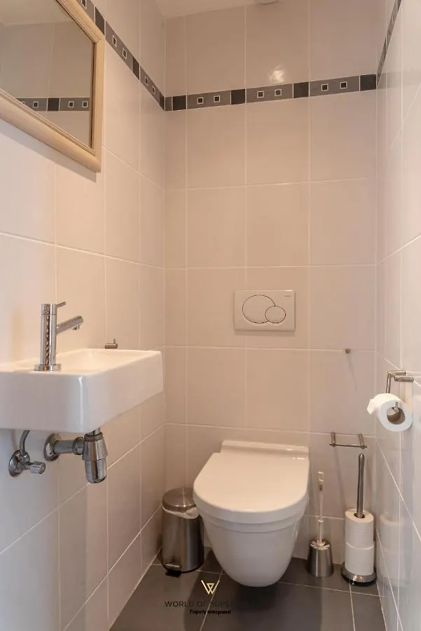 Beautiful Sunny Apartment Near The Sea Ostend